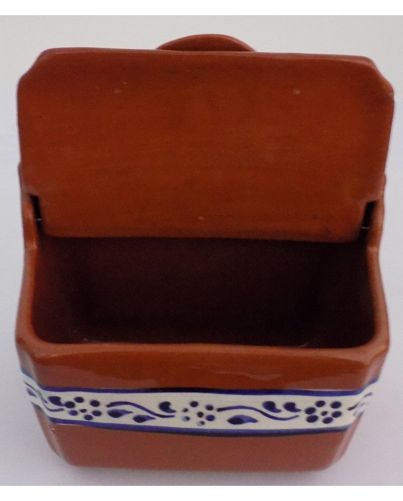 TRADITIONAL SALTSHAKER IN RED CLAY - Sacred Arte
